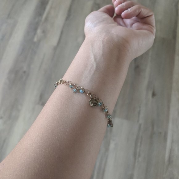 CATHERINE WEITZMAN Seashell Charm Bracelet - Picture 5 of 8